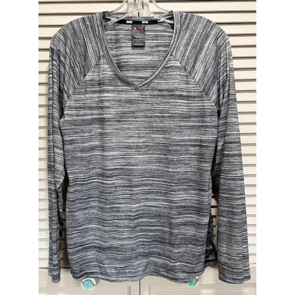 Tap Out Gray/Black Long Sleeve V Neck Soft‎ Top Size Large Casual Activewear